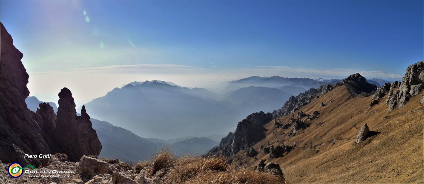 26  Vista verso lago e Corni di Canzo.jpg